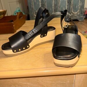 Marc Fisher Black and Tan Platform Sandals